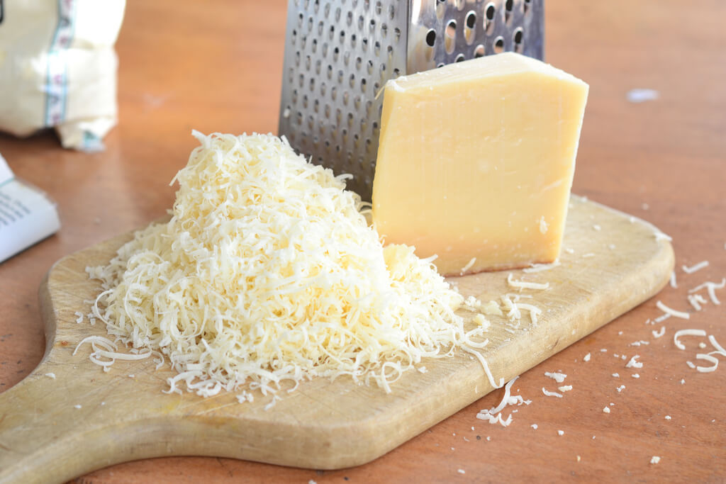 Afbeeldingsresultaat voor parmezaanse kaas